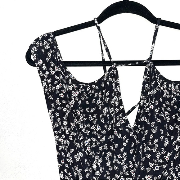 Express Black & White Ditsy Floral Print Cutout Cropped Jumpsuit Xsmall Women’s - Picture 5 of 13